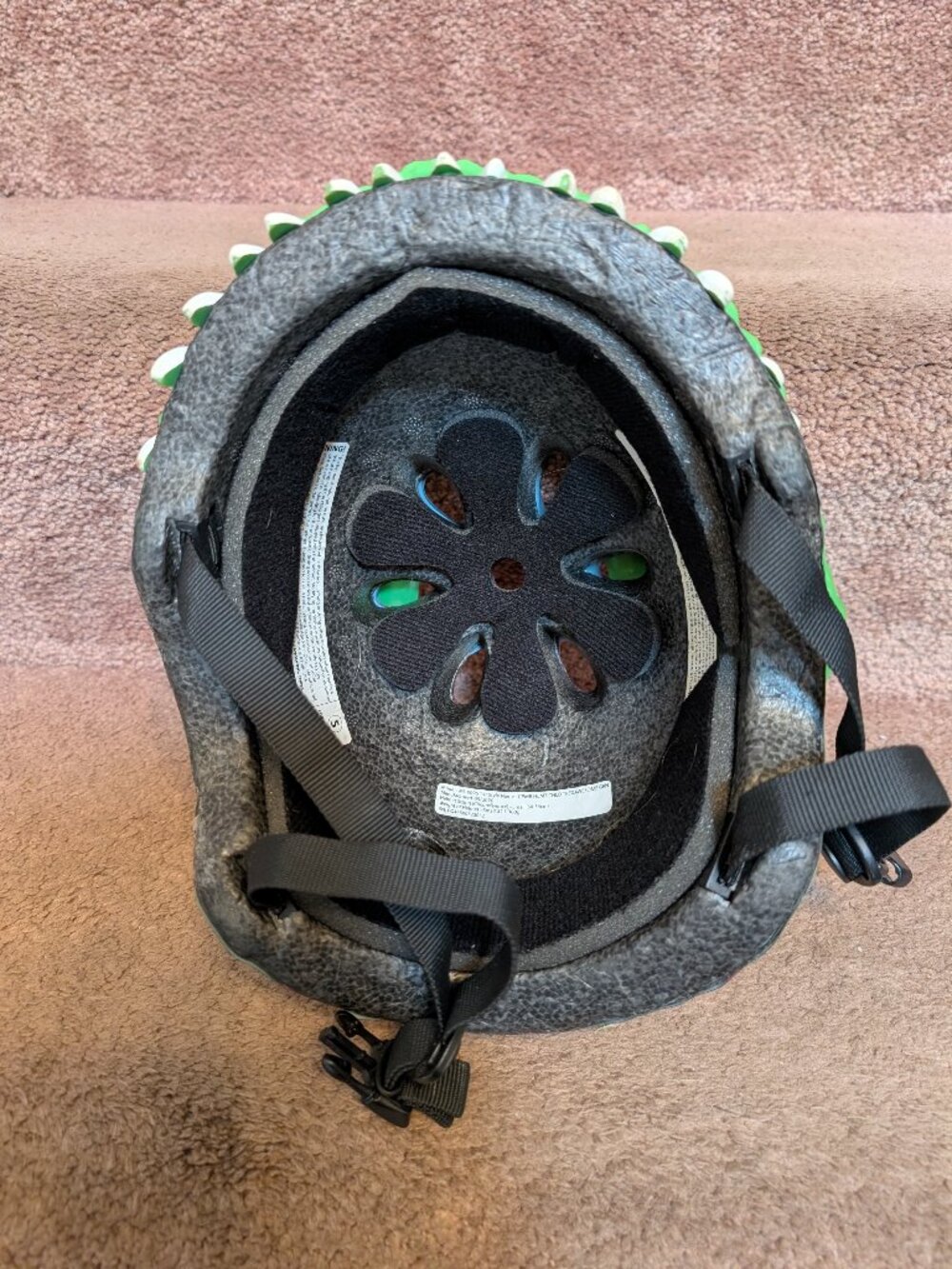 Raskullz helmet dinosaur size small (50-54cm) green red - Picture 7 of 11